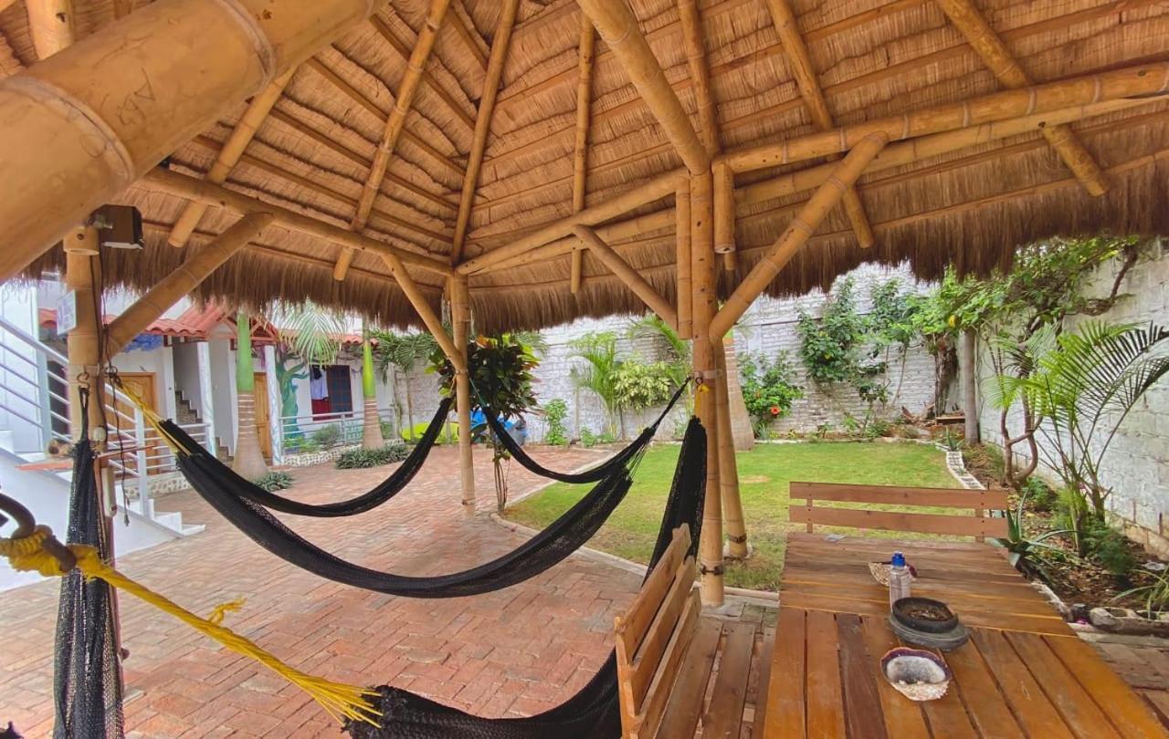 Haus Quentin Hotel Puerto Lopez Exterior photo